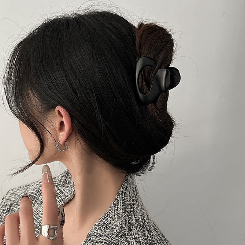 Oversized Pearl Wave Grip Women&