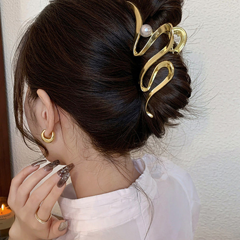 Oversized Pearl Wave Grip Women&